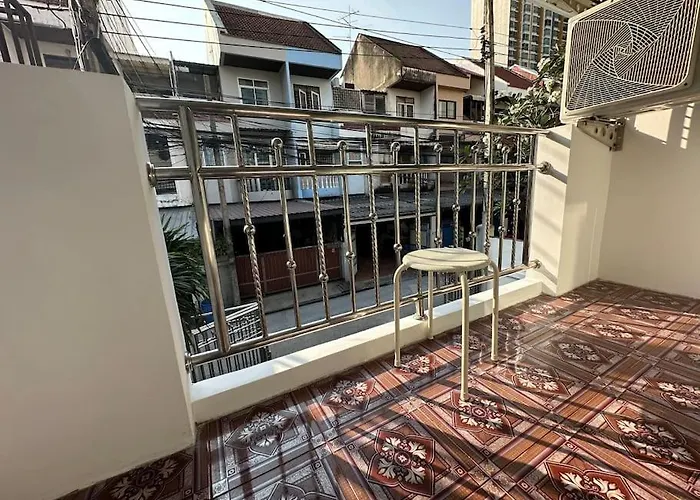 Private Cozy House @chatcuchak Casa de férias *